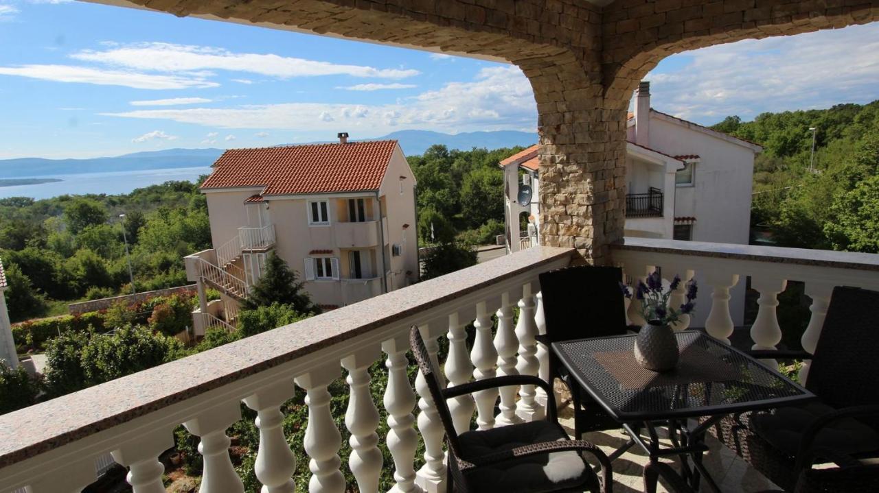 Apartments Jela Sveti Vid-Miholjice Esterno foto